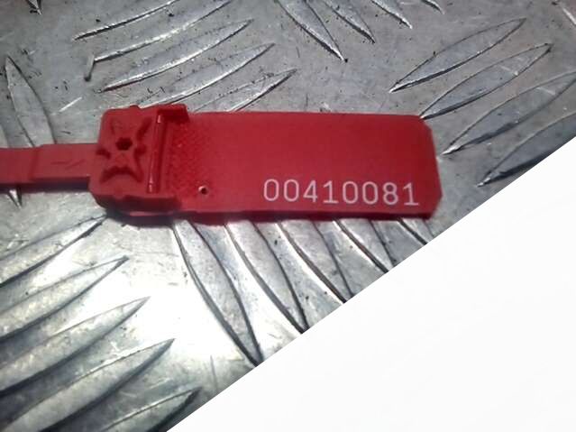 7L0861688A Плафон салонный Volkswagen Touareg 1 (2002-2010) Внедорожник 5дв. 2005г. | Фото № 2 7L0861688A Плафон салонный Volkswagen Touareg 1 (2002-2010) Внедорожник 5дв. 2005г. - Фото 2