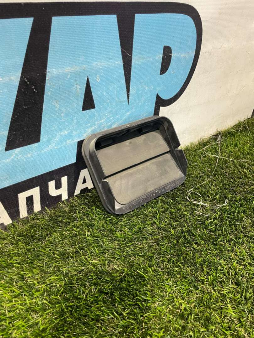 2F2AB280B62AB Решетка вентиляции кузова  Tesla Model 2022г. | Фото № 4  2F2AB280B62AB Решетка вентиляции кузова  Tesla Model 2022г. - Фото 4