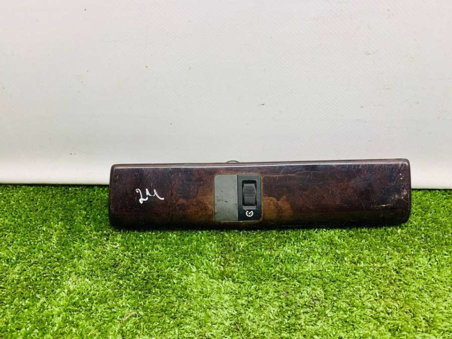 Накладка декоративная BMW 7 E38 2001г. | Фото № 1 Накладка декоративная BMW 7 E38 2001г. - Фото 1