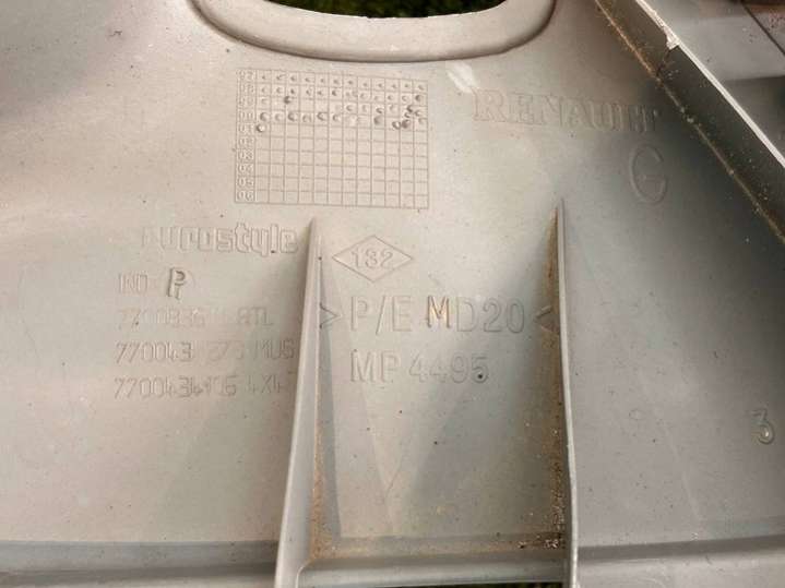 7700835111 Обшивка багажника левая Renault Scenic I 2003г. | Фото № 6 7700835111 Обшивка багажника левая Renault Scenic I 2003г. - Фото 6