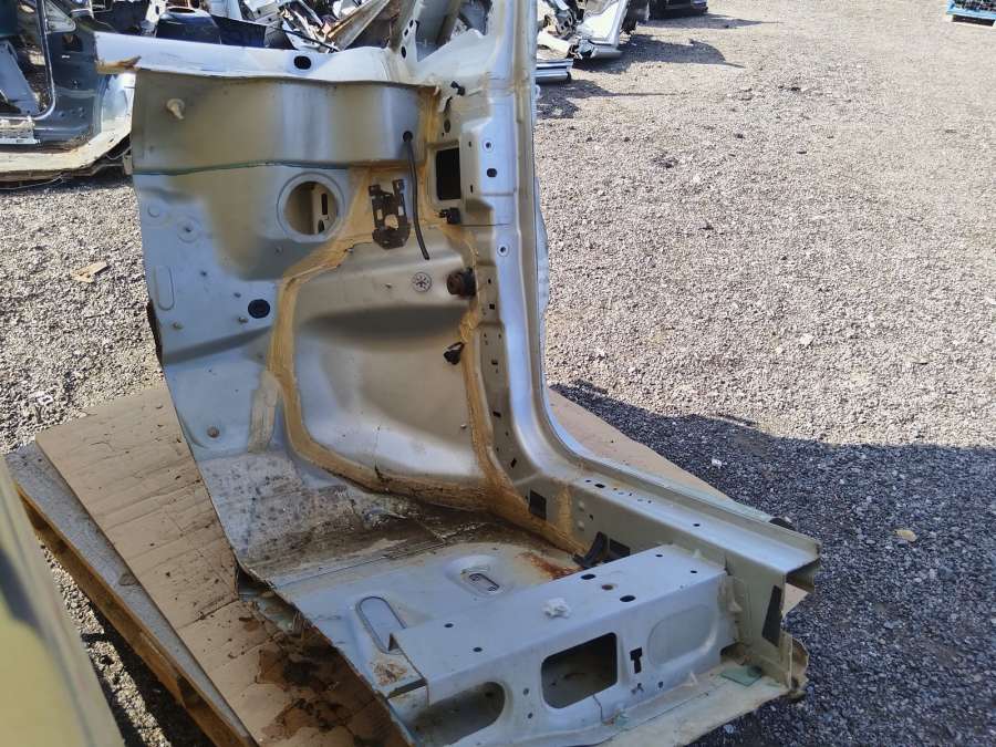 Стойка кузовная передняя правая Ford C-Max Хэтчбэк 5 дв. 2004г. | Фото № 6 Стойка кузовная передняя правая Ford C-Max Хэтчбэк 5 дв. 2004г. - Фото 6