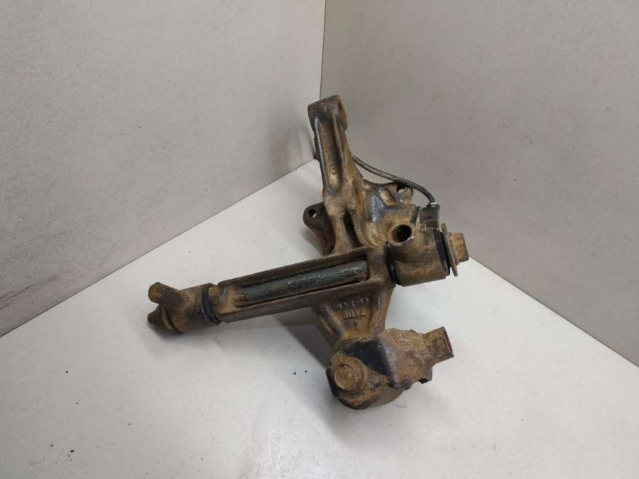 Кулак задний левый  Toyota Carina E  1995г. | Фото № 2   Кулак задний левый  Toyota Carina E  1995г. - Фото 2