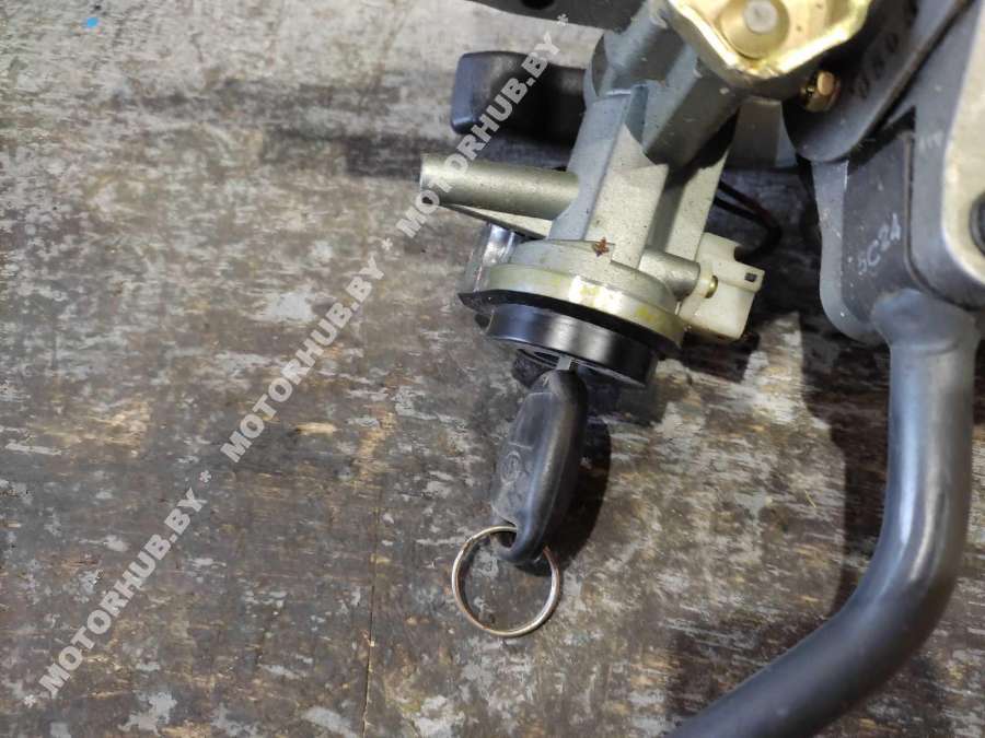 Рулевая колонка Kia Carens 113 л.с. 2005г. | Фото № 5 Рулевая колонка Kia Carens 113 л.с. 2005г. - Фото 5