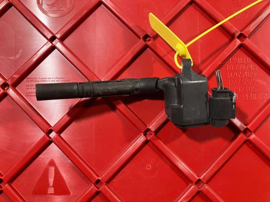 A276906790028301247 Катушка зажигания Mercedes-Benz GL X166 2016г. | Фото № 1 A276906790028301247 Катушка зажигания Mercedes-Benz GL X166 2016г. - Фото 1