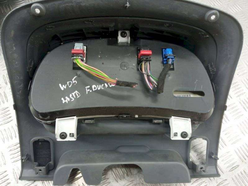 Щиток приборов (приборная панель) Fiat Ducato 2004г. | Фото № 5 Щиток приборов (приборная панель) Fiat Ducato 2004г. - Фото 5