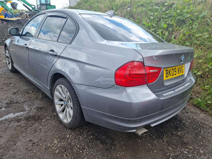 7154155 Фонарь крышки багажника левый BMW 3-Series (E90/E91/E92/E93) (2004-2013) Седан 2009г. | Фото № 12 7154155 Фонарь крышки багажника левый BMW 3-Series (E90/E91/E92/E93) (2004-2013) Седан 2009г. - Фото 12