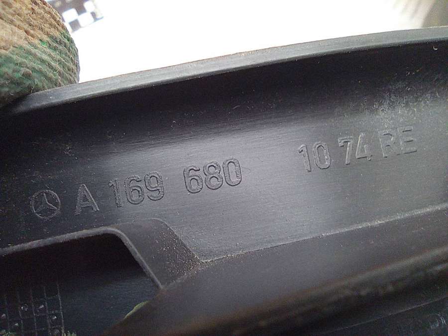 A1696801074 Накладка на порог внутренняя задняя правая  Mercedes A W169 2 поколение (2004-2008) хэтчбек 2008г. | Фото № 5  A1696801074 Накладка на порог внутренняя задняя правая  Mercedes A W169 2 поколение (2004-2008) хэтчбек 2008г. - Фото 5