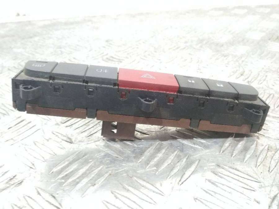 7354213590 Кнопка аварийной сигнализации  Fiat Ducato 2008г. | Фото № 2  7354213590 Кнопка аварийной сигнализации  Fiat Ducato 2008г. - Фото 2