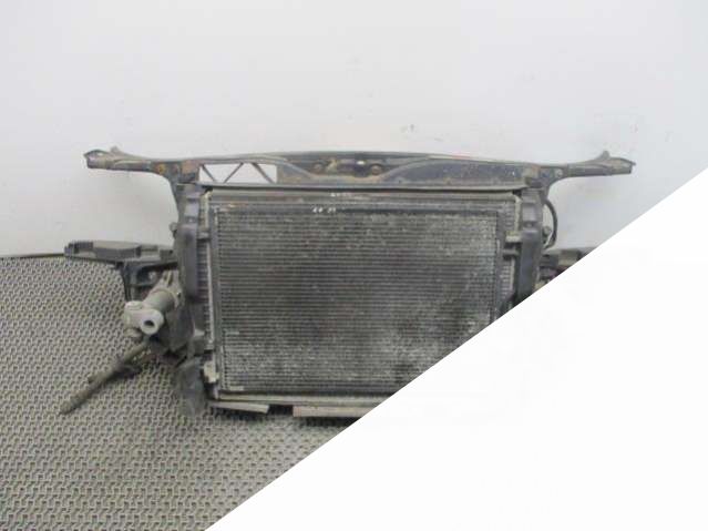 8E0121251 Радиатор основной Audi A4 B6 2004г. | Фото № 1 8E0121251 Радиатор основной Audi A4 B6 2004г. - Фото 1