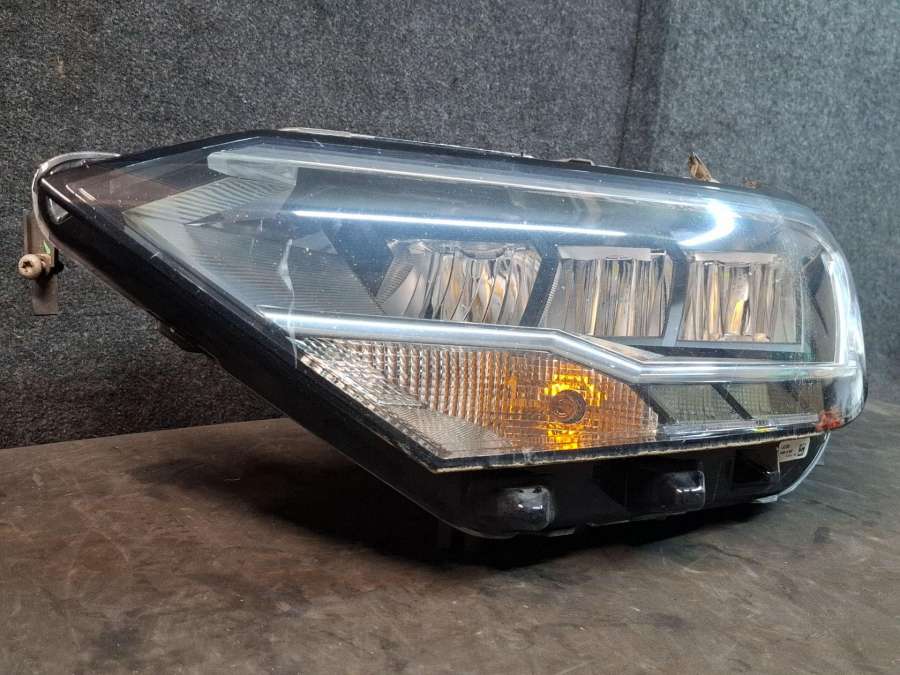 17A.941.035.E Фара левая левой Volkswagen Jetta седан 2019г. | Фото № 2 17A.941.035.E Фара левая левой Volkswagen Jetta седан 2019г. - Фото 2