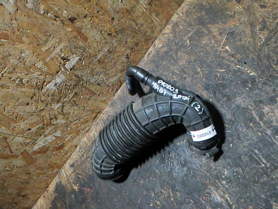 8E0129615 Патрубок чистого воздуха (к турбине)  Audi A4 0000г. | Фото № 1  8E0129615 Патрубок чистого воздуха (к турбине)  Audi A4 0000г. - Фото 1