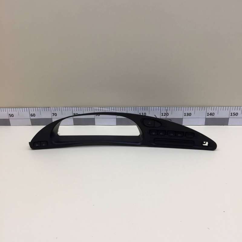 21235325124 21233803010 Накладка декоративная Chevrolet Niva 2002г. | Фото № 2 21235325124 21233803010 Накладка декоративная Chevrolet Niva 2002г. - Фото 2