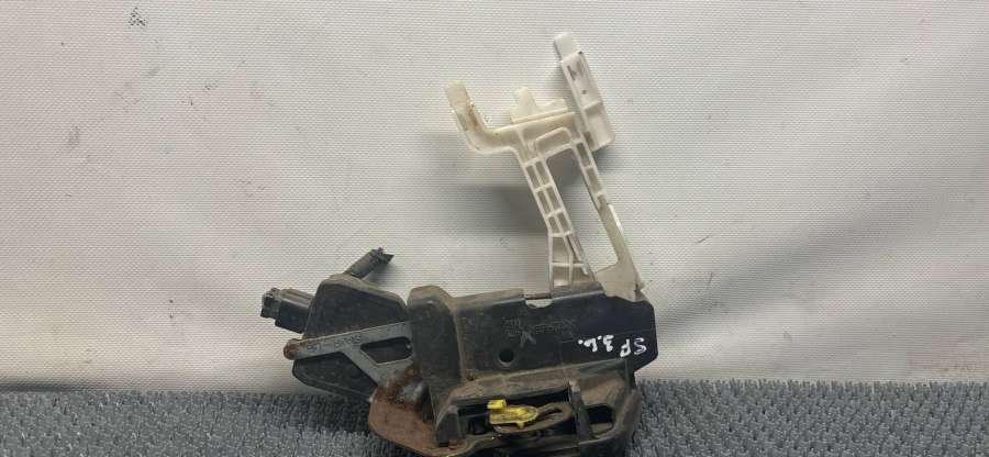 PP-130 Замок двери задней левой Hyundai Santa Fe 1 поколение внедорожник 2003г. | Фото № 1 PP-130 Замок двери задней левой Hyundai Santa Fe 1 поколение внедорожник 2003г. - Фото 1