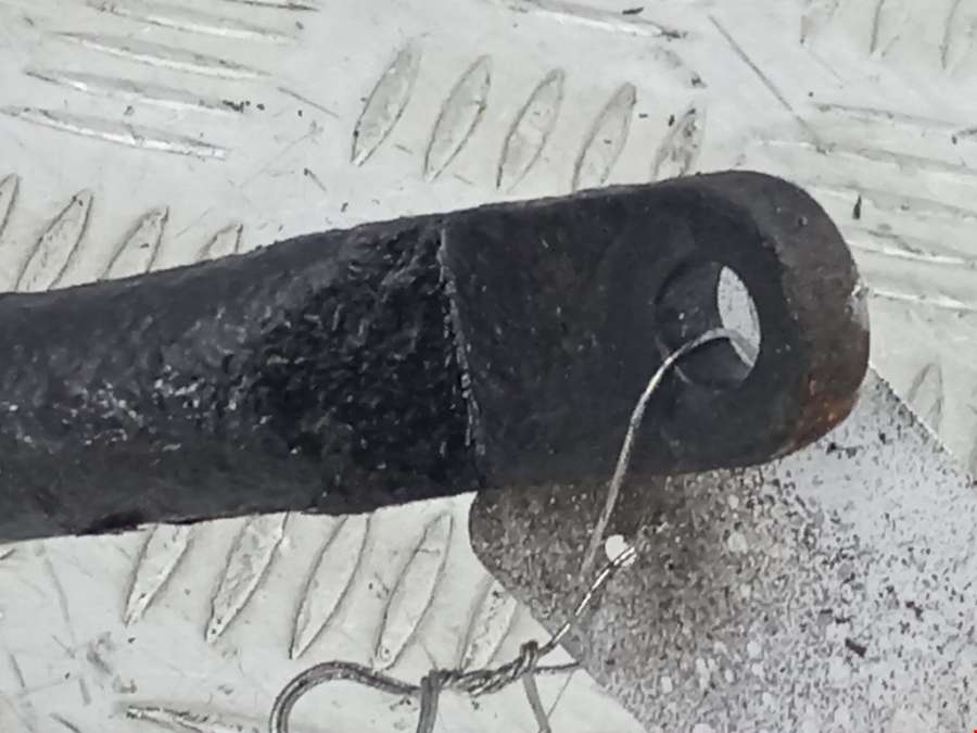 Стабилизатор подвески передний (поперечной устойчивости) Ford Mondeo 3 (2000-2007) Седан 2002г. | Фото № 2 Стабилизатор подвески передний (поперечной устойчивости) Ford Mondeo 3 (2000-2007) Седан 2002г. - Фото 2