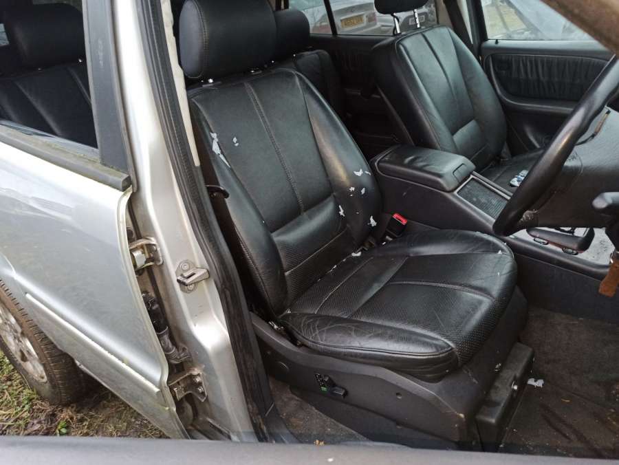 03100620 Кнопка подогрева (обогрева) сидений Mercedes ML-Class (W163) (1997-2005) Внедорожник 5дв. 2002г. | Фото № 11 03100620 Кнопка подогрева (обогрева) сидений Mercedes ML-Class (W163) (1997-2005) Внедорожник 5дв. 2002г. - Фото 11