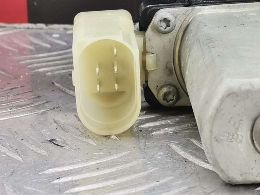 7259817 Стеклоподъемник электрический двери задней левой BMW 3-Series (F30/F31/F34/F35) (2011-2020) Седан 2012г. | Фото № 2 7259817 Стеклоподъемник электрический двери задней левой BMW 3-Series (F30/F31/F34/F35) (2011-2020) Седан 2012г. - Фото 2