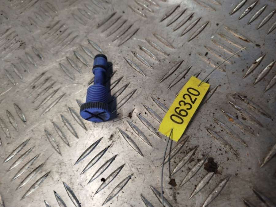 Радиатор основной BMW 3 E36 1996г. | Фото № 1 Радиатор основной BMW 3 E36 1996г. - Фото 1