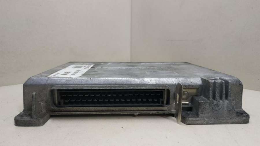 BVMHOM77007318017700735140BENDIXS100813101G Блок управления двигателем  Renault 19 2 1999г. | Фото № 2  BVMHOM77007318017700735140BENDIXS100813101G Блок управления двигателем  Renault 19 2 1999г. - Фото 2