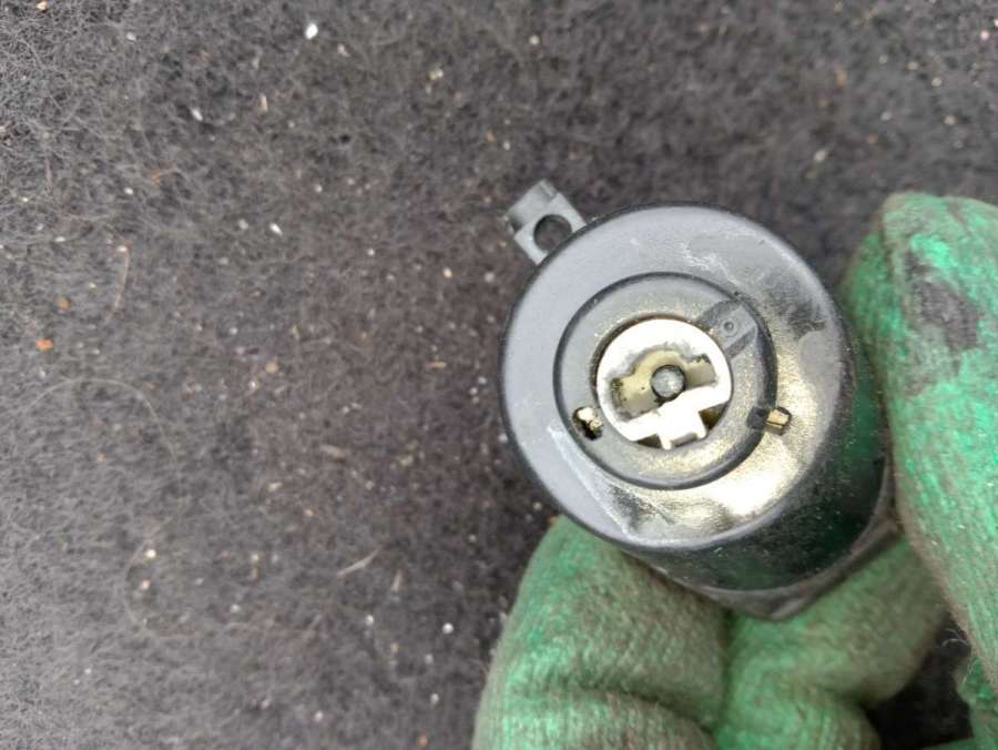 Контактная группа Volkswagen Passat B3 1993г. | Фото № 2 Контактная группа Volkswagen Passat B3 1993г. - Фото 2