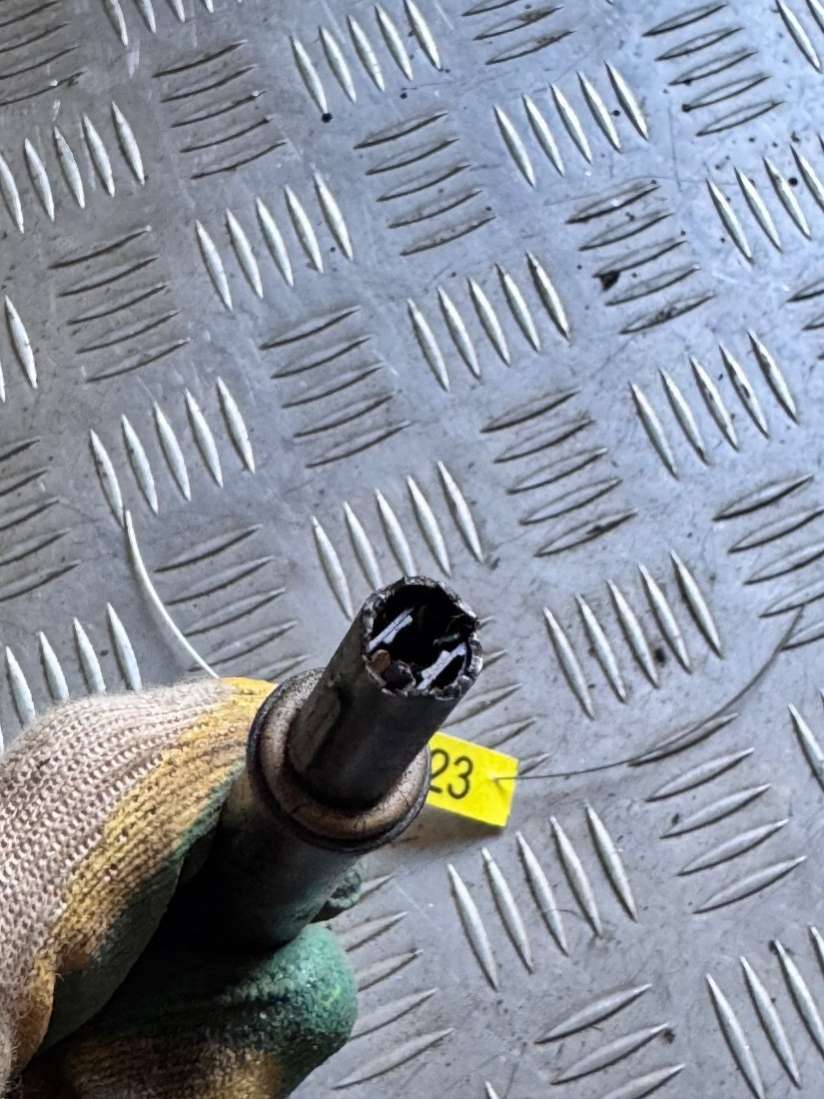 Патрон лампы фары BMW 5 E34 1994г. | Фото № 3 Патрон лампы фары BMW 5 E34 1994г. - Фото 3