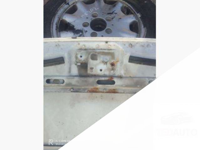 Капот Volkswagen Caddy 2007г. | Фото № 8 Капот Volkswagen Caddy 2007г. - Фото 8