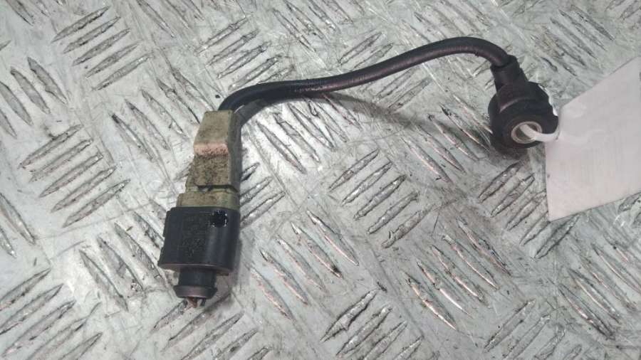021905377E Датчик детонации Volkswagen Passat 2007г. | Фото № 1 021905377E Датчик детонации Volkswagen Passat 2007г. - Фото 1