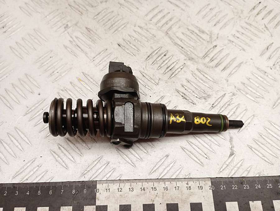 038130073BN0414720313 Форсунка Volkswagen Jetta 5 2008г. | Фото № 1 038130073BN0414720313 Форсунка Volkswagen Jetta 5 2008г. - Фото 1