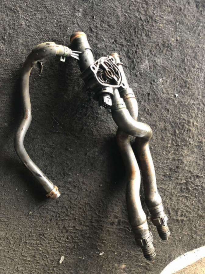 Корпус термостата Renault Kangoo 1 2006г. | Фото № 1 Корпус термостата Renault Kangoo 1 2006г. - Фото 1