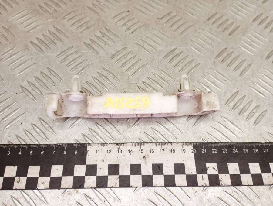 1Z0M Кронштейн крепления бампера заднего  Citroen C-Crosser 2010г. | Фото № 1  1Z0M Кронштейн крепления бампера заднего  Citroen C-Crosser 2010г. - Фото 1