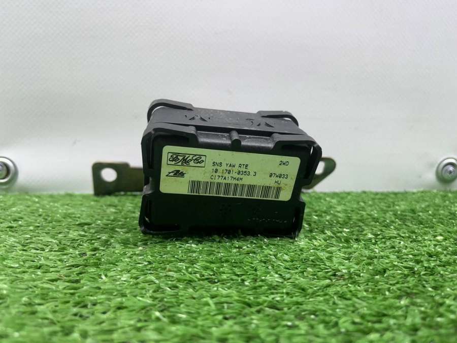 3m513c187cb Датчик курсовой устойчивости  Volvo V50 2004г. | Фото № 5  3m513c187cb Датчик курсовой устойчивости  Volvo V50 2004г. - Фото 5