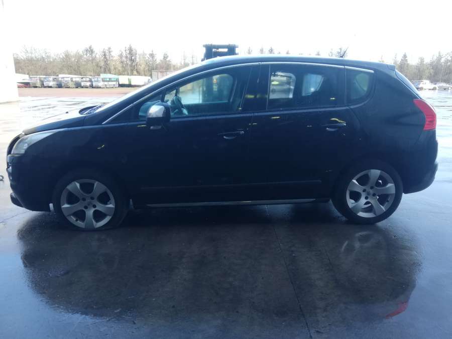 Накладка декоративная Peugeot 3008 (2009-2016) Минивэн 2010г. | Фото № 11 Накладка декоративная Peugeot 3008 (2009-2016) Минивэн 2010г. - Фото 11