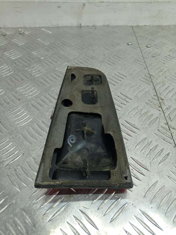 Фонарь крышки багажника левый  Fiat Punto 2 2005г. | Фото № 5   Фонарь крышки багажника левый  Fiat Punto 2 2005г. - Фото 5