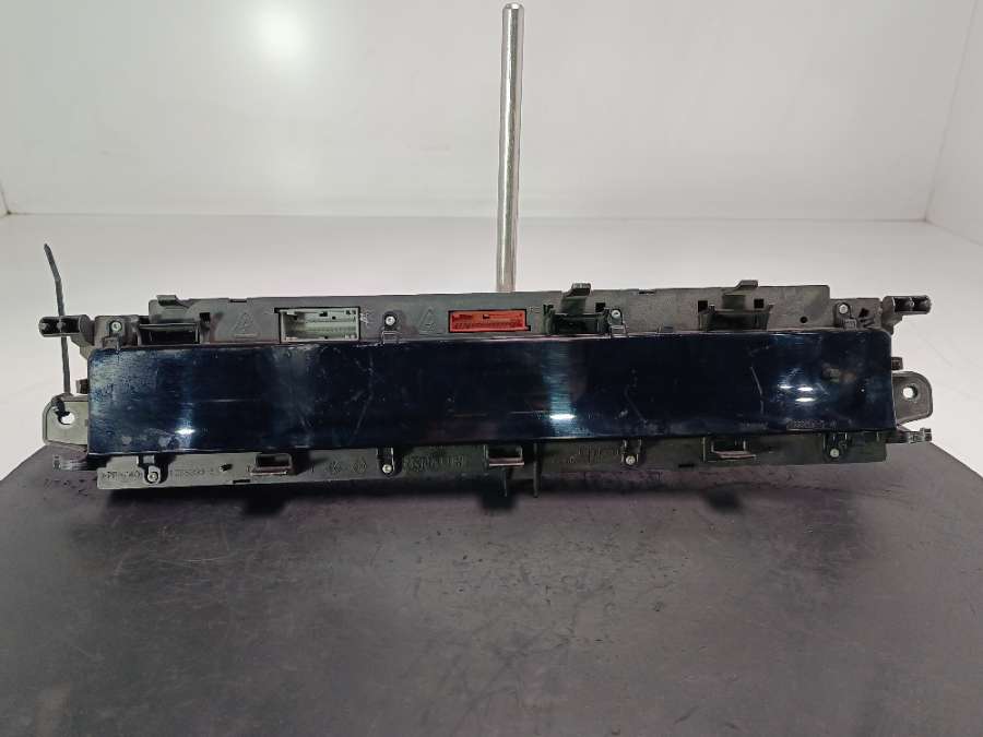 8200461294H Щиток приборов (приборная панель) Renault Scenic 2005г. | Фото № 1 8200461294H Щиток приборов (приборная панель) Renault Scenic 2005г. - Фото 1