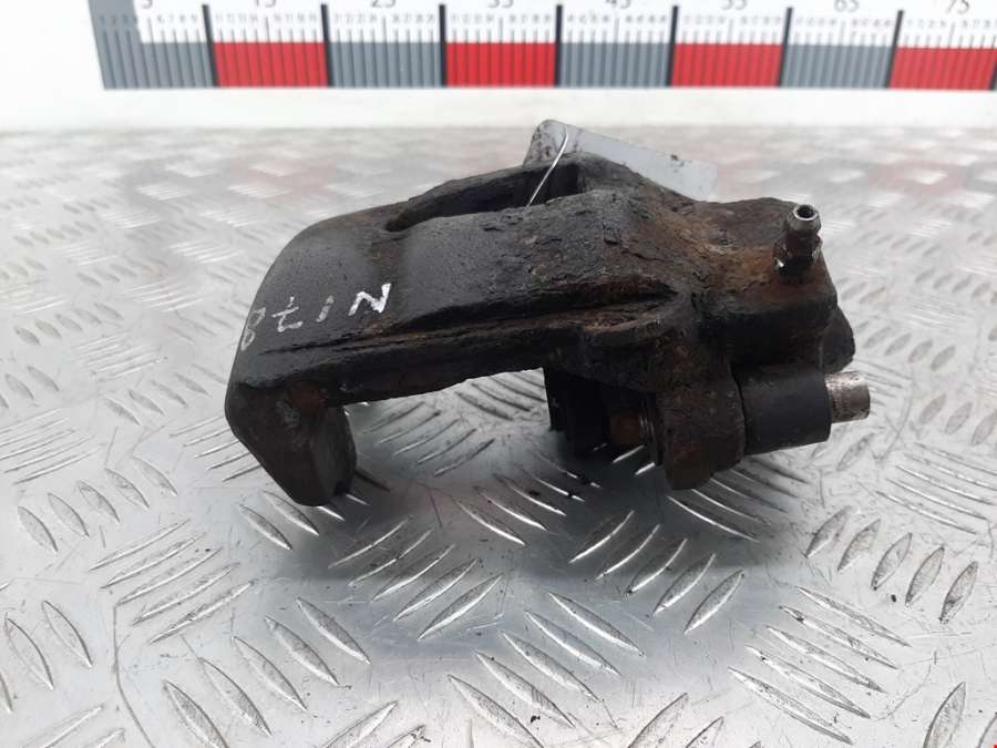 Суппорт передний левый Volkswagen Bora(Jetta) (1998-2005) Седан 1999г. | Фото № 2 Суппорт передний левый Volkswagen Bora(Jetta) (1998-2005) Седан 1999г. - Фото 2