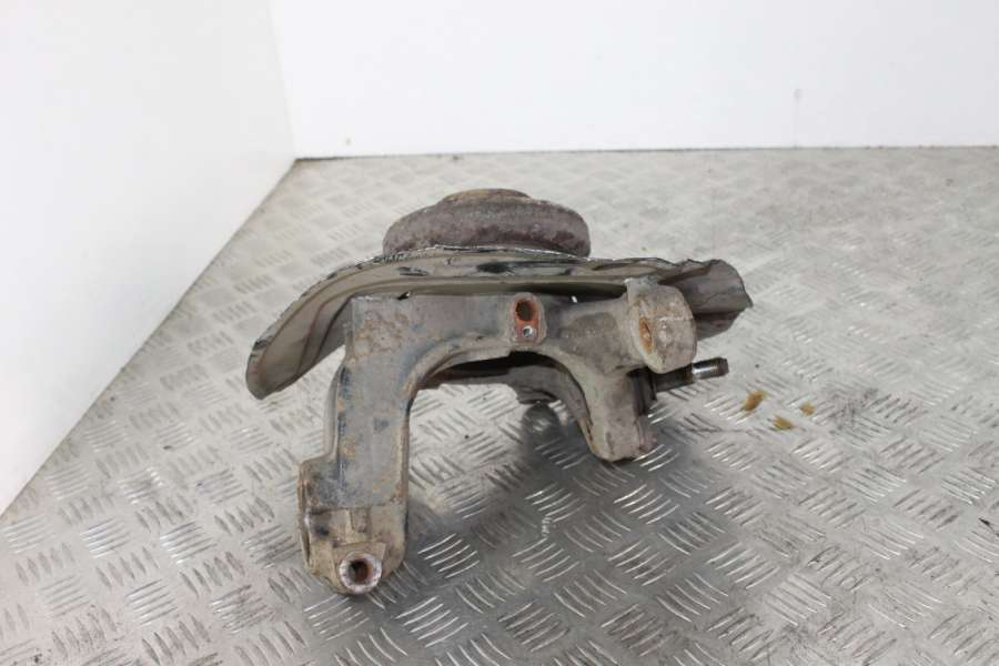 Кулак передний левый  BMW X3 внедорожник 5 дв. 2007г. | Фото № 1   Кулак передний левый  BMW X3 внедорожник 5 дв. 2007г. - Фото 1