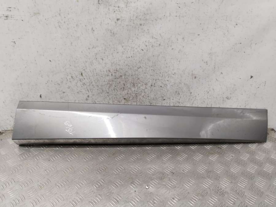 801860016R Молдинг двери передней правой Renault Grand Scenic 2014г. | Фото № 1 801860016R Молдинг двери передней правой Renault Grand Scenic 2014г. - Фото 1