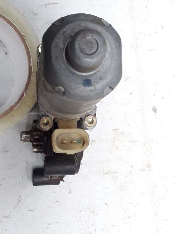 101331101 Моторчик стеклоподъемника передний правый  Ford Cougar 9 поколение (1998-2002) 1999г. | Фото № 3  101331101 Моторчик стеклоподъемника передний правый  Ford Cougar 9 поколение (1998-2002) 1999г. - Фото 3