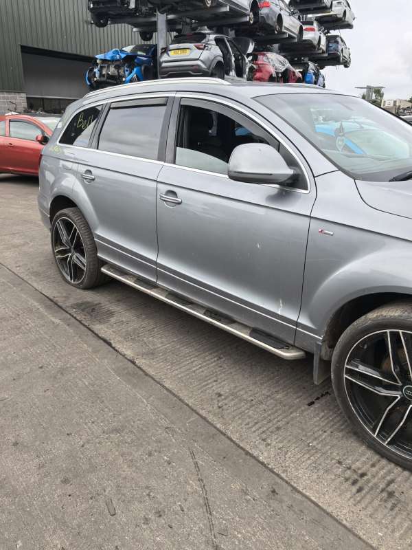 Зеркало наружное правое  AUDI Q7 2005г. | Фото № 1   Зеркало наружное правое  AUDI Q7 2005г. - Фото 1