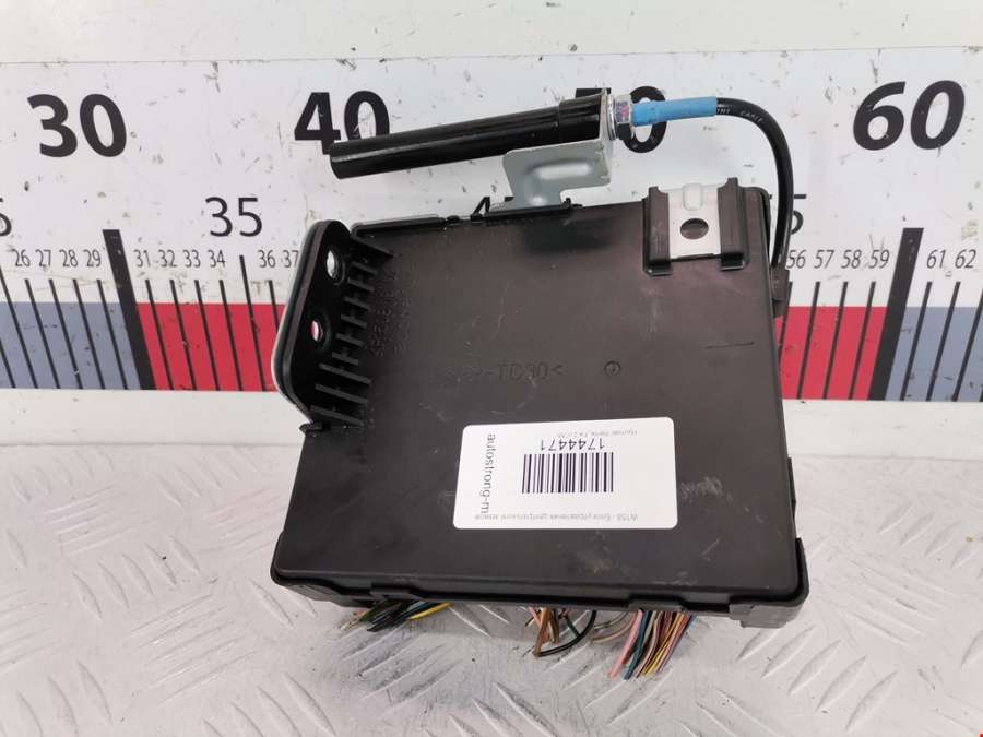 5WY81J9B Блок управления центральным замком Hyundai Santa Fe 2 (CM) (2005-2012) Внедорожник 5дв. 2011г. | Фото № 1 5WY81J9B Блок управления центральным замком Hyundai Santa Fe 2 (CM) (2005-2012) Внедорожник 5дв. 2011г. - Фото 1