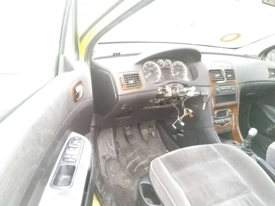 Петля крышки (двери) багажника Peugeot 307 (2001-2008) Хетчбэк 5дв. 2004г. | Фото № 8 Петля крышки (двери) багажника Peugeot 307 (2001-2008) Хетчбэк 5дв. 2004г. - Фото 8