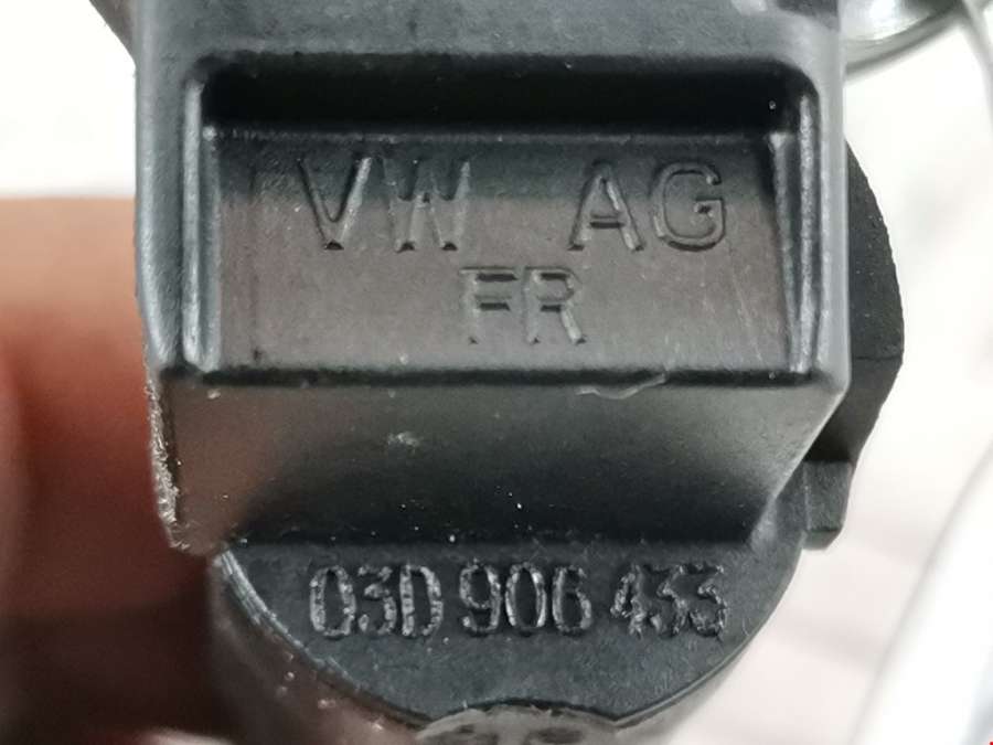 03D906433A Датчик коленвала Seat Ibiza 3 (2002-2008) Хетчбэк 3дв. 2005г. | Фото № 3 03D906433A Датчик коленвала Seat Ibiza 3 (2002-2008) Хетчбэк 3дв. 2005г. - Фото 3