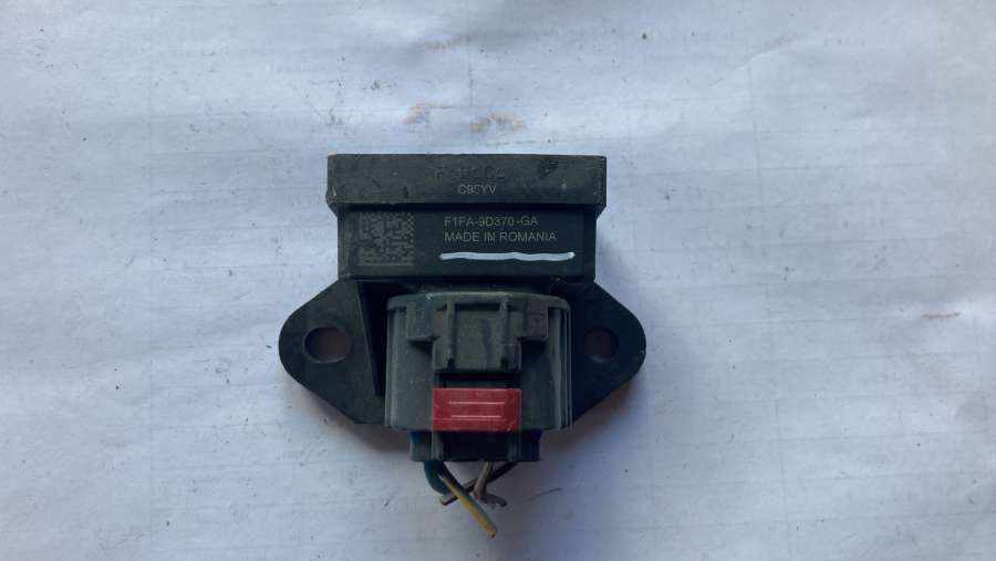F1FA9D370GA Блок управления топливным насосом  Ford Focus 3 0000г. | Фото № 1  F1FA9D370GA Блок управления топливным насосом  Ford Focus 3 0000г. - Фото 1