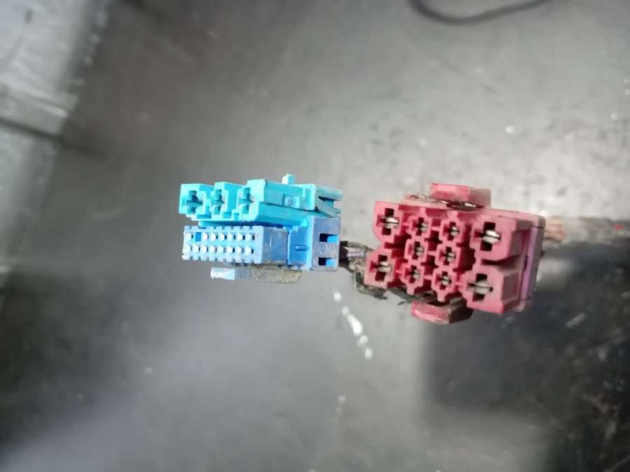 4B0971035AP Проводка двери задней левой Audi A6 C5 (S6,RS6) 1998г. | Фото № 2 4B0971035AP Проводка двери задней левой Audi A6 C5 (S6,RS6) 1998г. - Фото 2