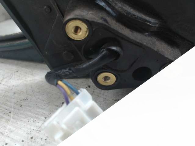 Зеркало боковое,лево,перед Suzuki Baleno (1995 - 2002) Универсал 1998г. | Фото № 3 Зеркало боковое,лево,перед Suzuki Baleno (1995 - 2002) Универсал 1998г. - Фото 3