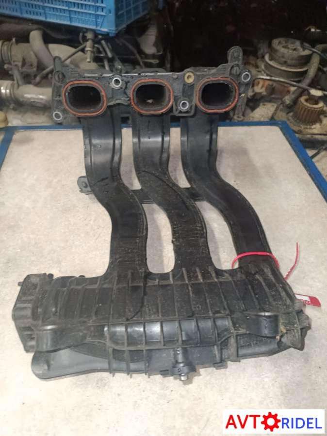 Коллектор впускной Peugeot 208 1 поколение (2012-2015) 2013г. | Фото № 2 Коллектор впускной Peugeot 208 1 поколение (2012-2015) 2013г. - Фото 2
