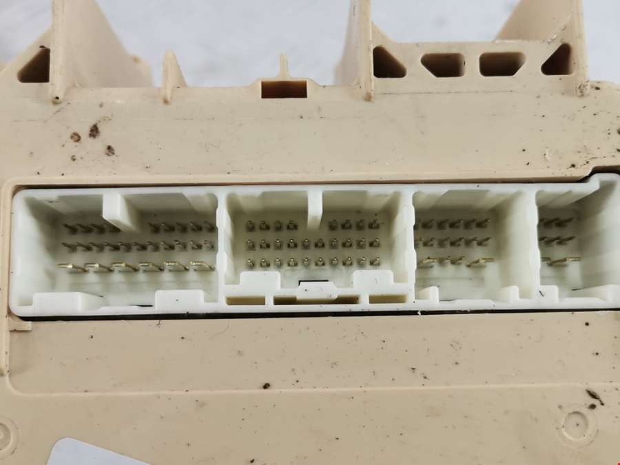 Блок комфорта Lexus RX 2 (XU30) (2003-2009) Внедорожник 5дв. 2003г. | Фото № 7 Блок комфорта Lexus RX 2 (XU30) (2003-2009) Внедорожник 5дв. 2003г. - Фото 7