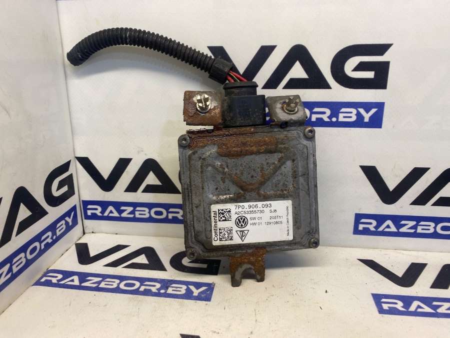 7P0906093 Блок управления топливным насосом Volkswagen Touareg 2 2012г. | Фото № 2 7P0906093 Блок управления топливным насосом Volkswagen Touareg 2 2012г. - Фото 2
