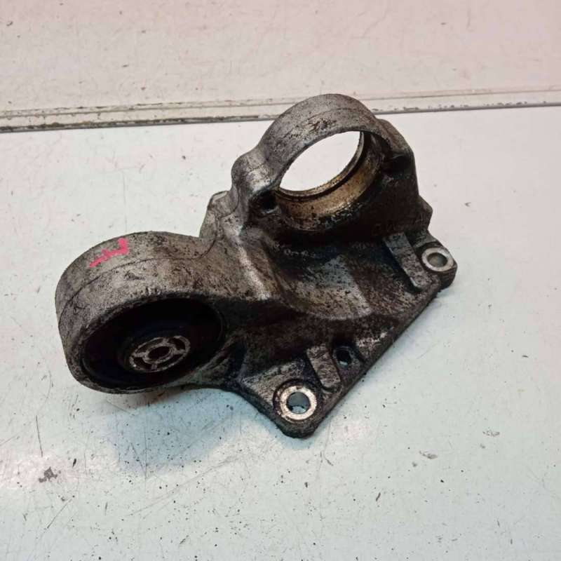 9630604180 Кронштейн полуоси Peugeot 407 2006г. | Фото № 1 9630604180 Кронштейн полуоси Peugeot 407 2006г. - Фото 1