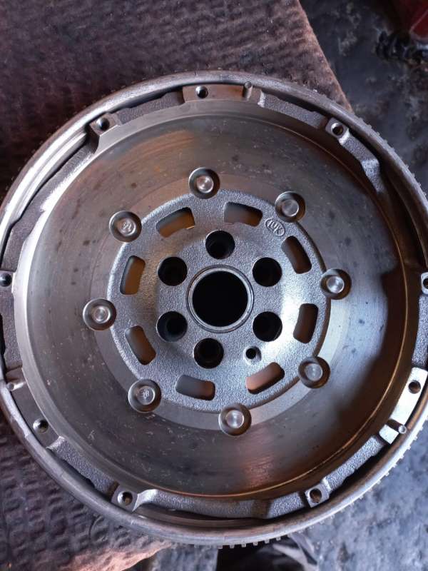 CBD Маховик Volkswagen Passat B6 2010г. | Фото № 1 CBD Маховик Volkswagen Passat B6 2010г. - Фото 1