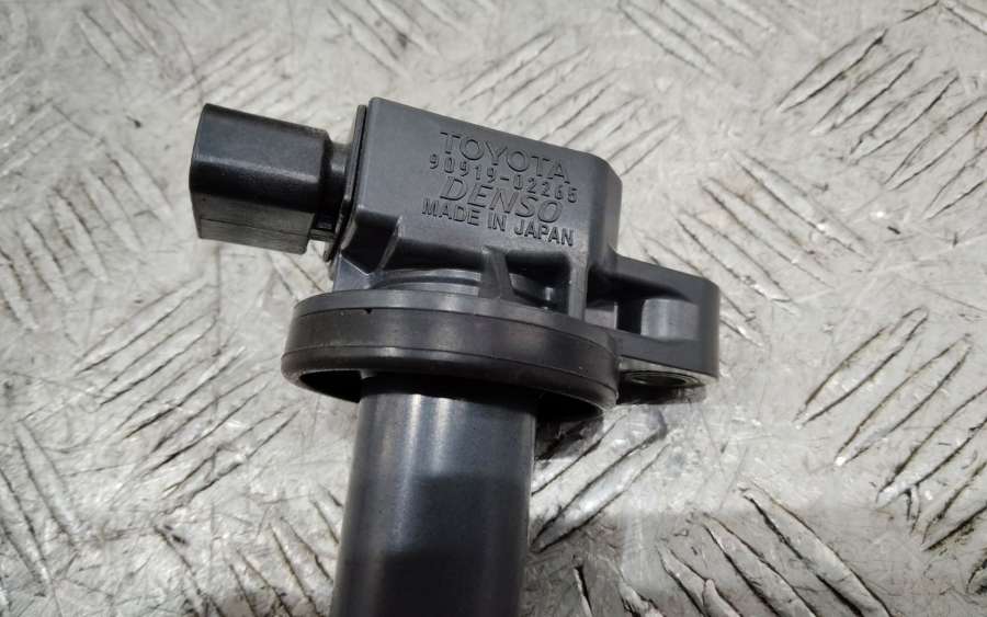 9091902265 Катушка зажигания Toyota Yaris 2012г. | Фото № 2 9091902265 Катушка зажигания Toyota Yaris 2012г. - Фото 2